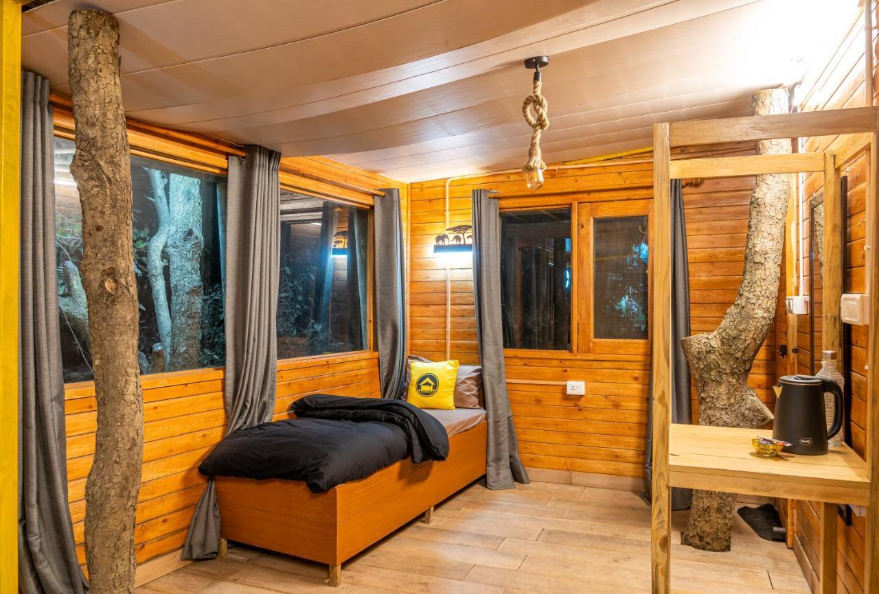 מוקטשוואר Lushtree Backpackers - Hostel & Cafe מראה חיצוני תמונה