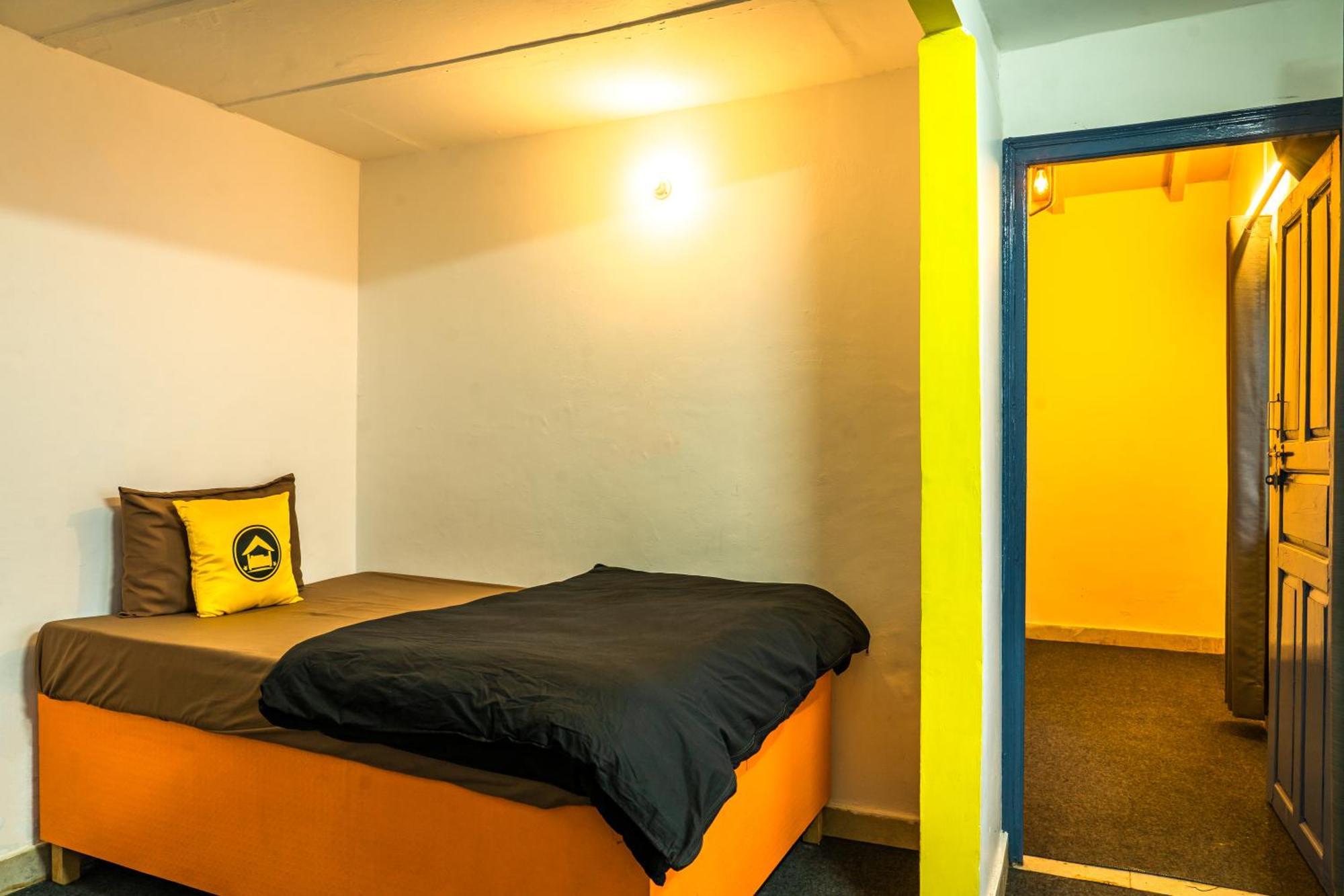 מוקטשוואר Lushtree Backpackers - Hostel & Cafe מראה חיצוני תמונה