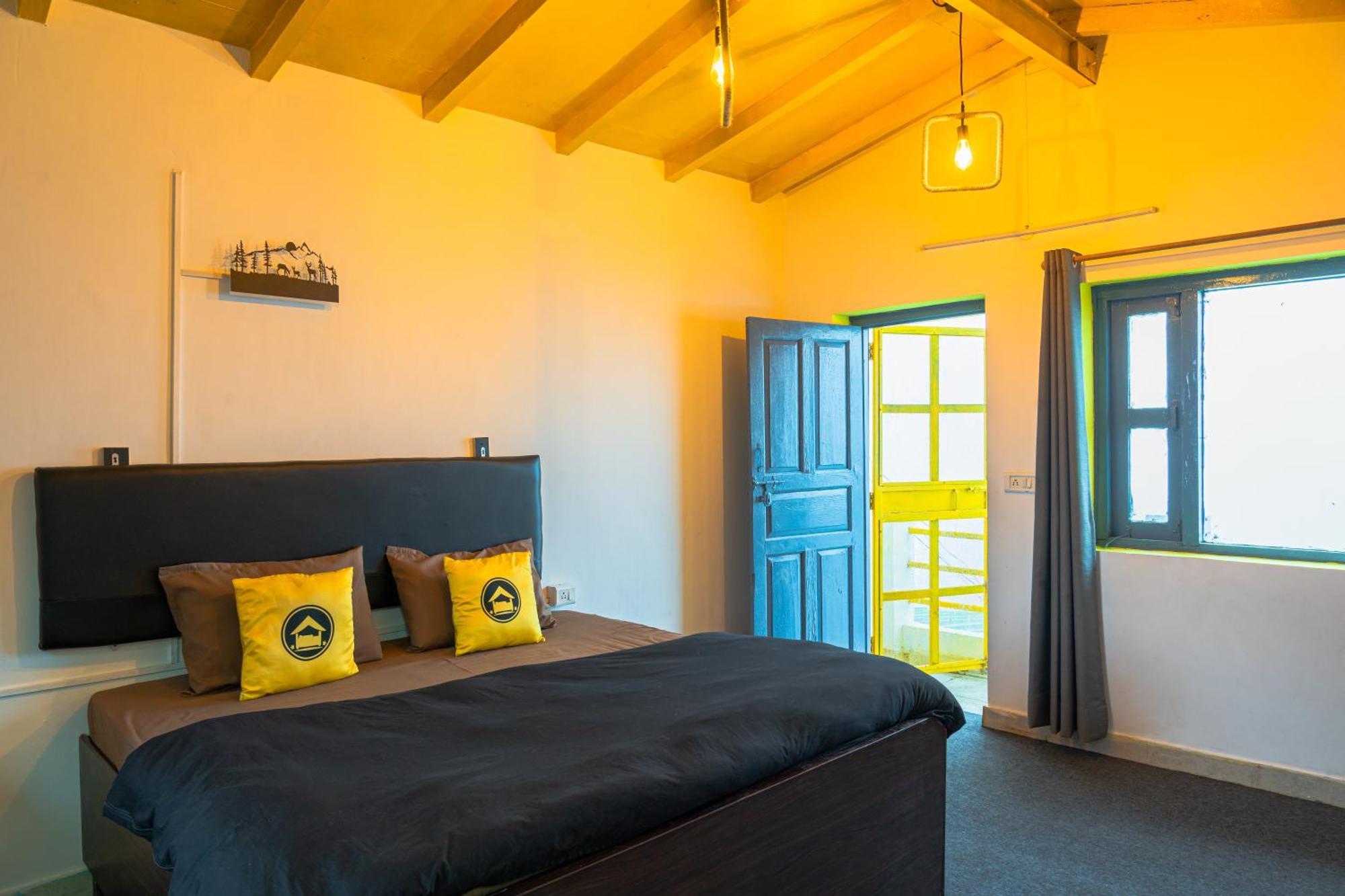 מוקטשוואר Lushtree Backpackers - Hostel & Cafe מראה חיצוני תמונה